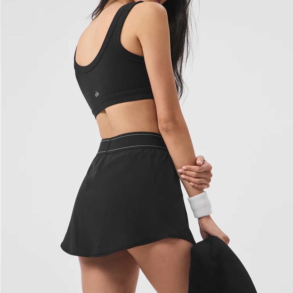ALO Yoga Black Wellness Ribbed Sports Bra - Picture 2 of 7